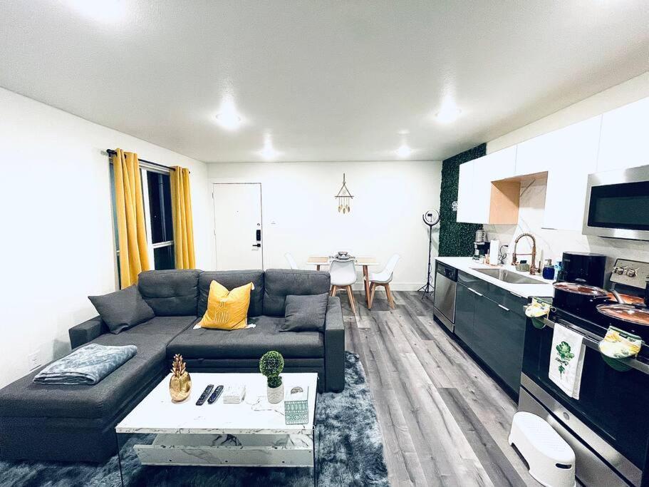 Luxe Travel Retreat Near Deep Ellum Appartement Dallas Buitenkant foto